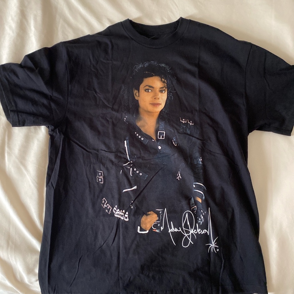 Hot Topic Black Michael Jackson Portrait Tee
